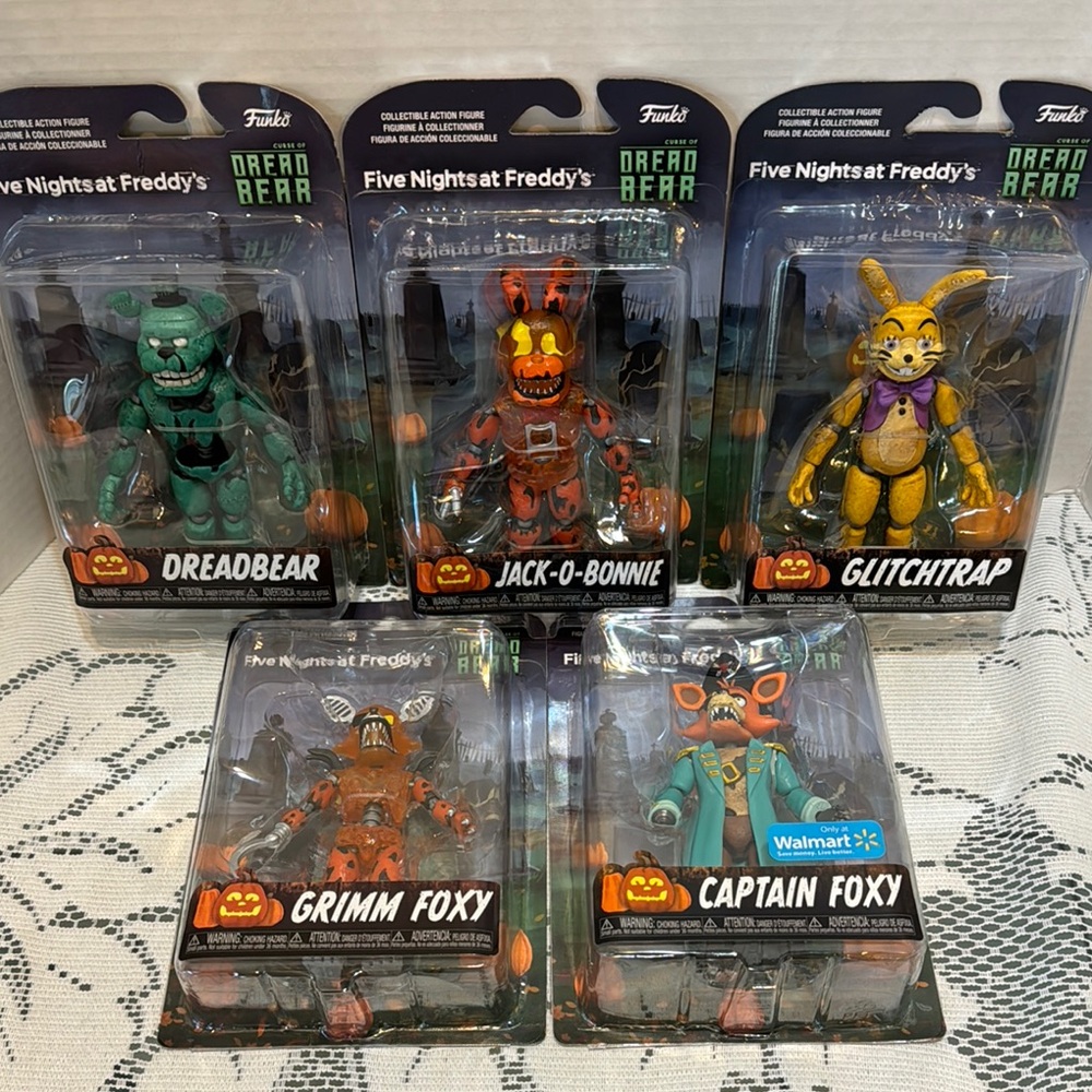 Five Nights at Freddy’s Curse of Dread Bear Set of 5 Figures